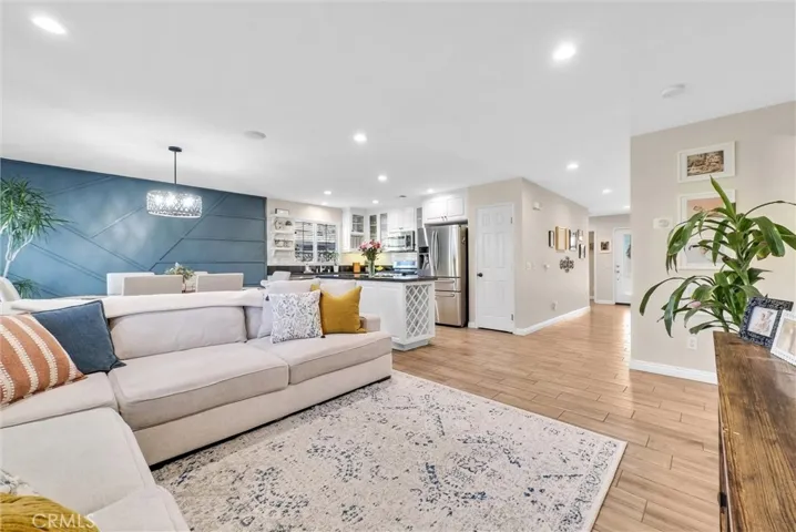 674 Nihal Court, Perris, California 92571
