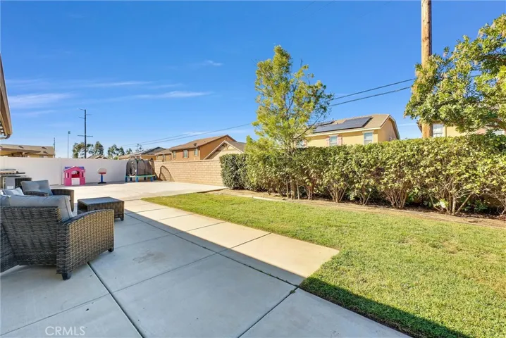 674 Nihal Court, Perris, California 92571