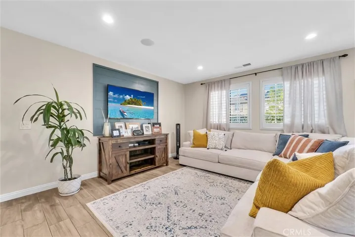 674 Nihal Court, Perris, California 92571