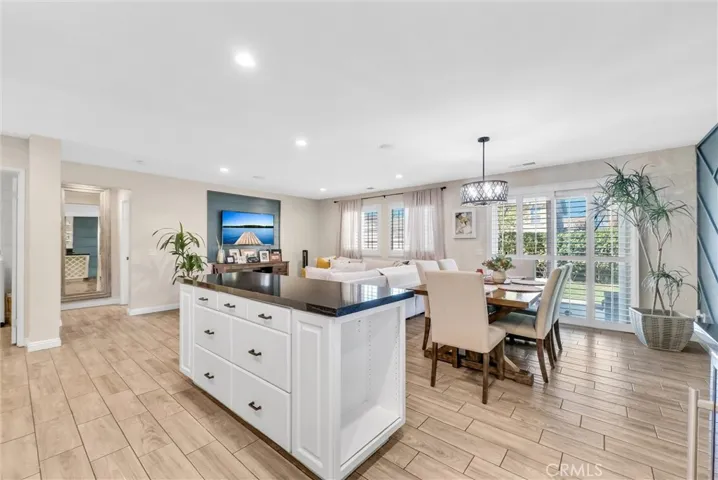 674 Nihal Court, Perris, California 92571