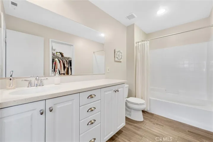 674 Nihal Court, Perris, California 92571