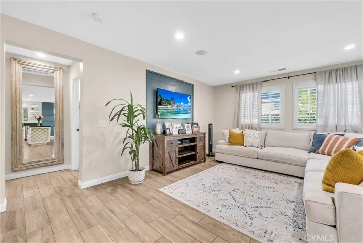 674 Nihal Court, Perris, California 92571