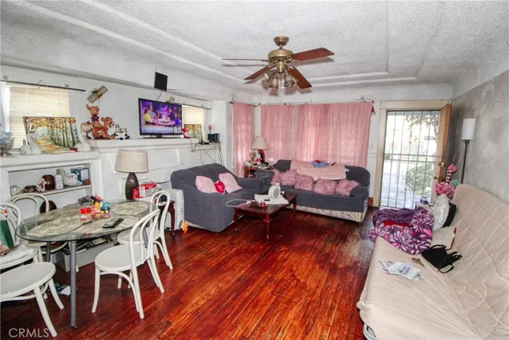 406 E Laurel Street, Compton, California 90221