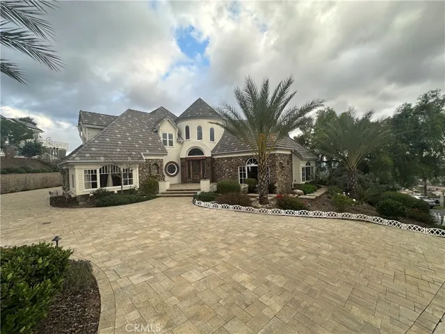 4100 Cassia Lane, Yorba Linda, California 92886