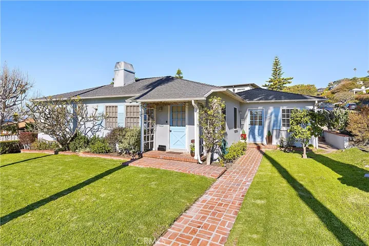 592 Park Avenue, Laguna Beach, California 92651