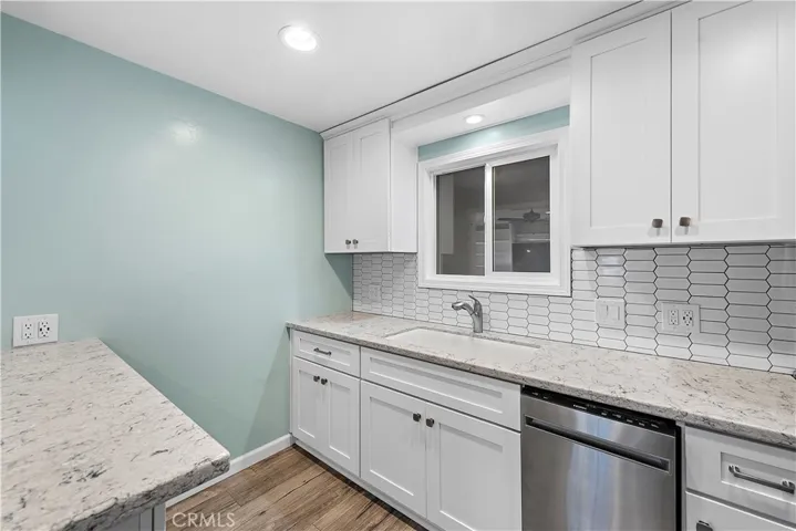 592 Park Avenue, Laguna Beach, California 92651