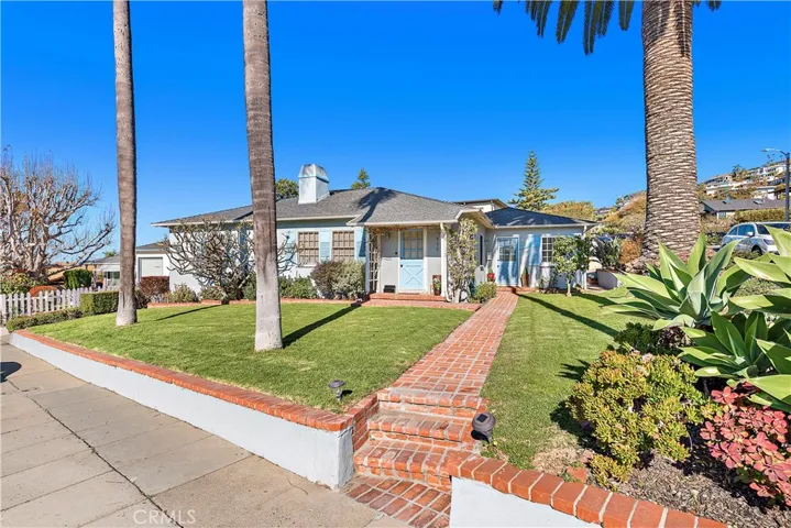 592 Park Avenue, Laguna Beach, California 92651