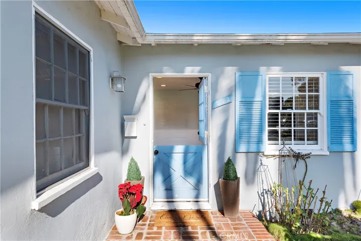 592 Park Avenue, Laguna Beach, California 92651