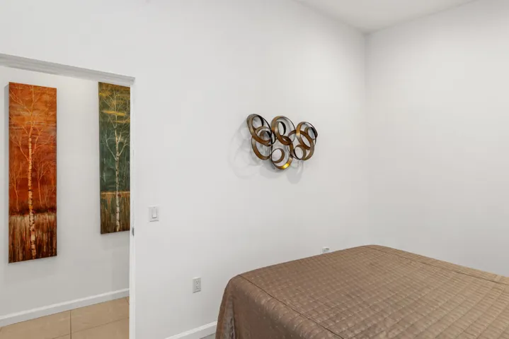 Guest bedroom to hall
