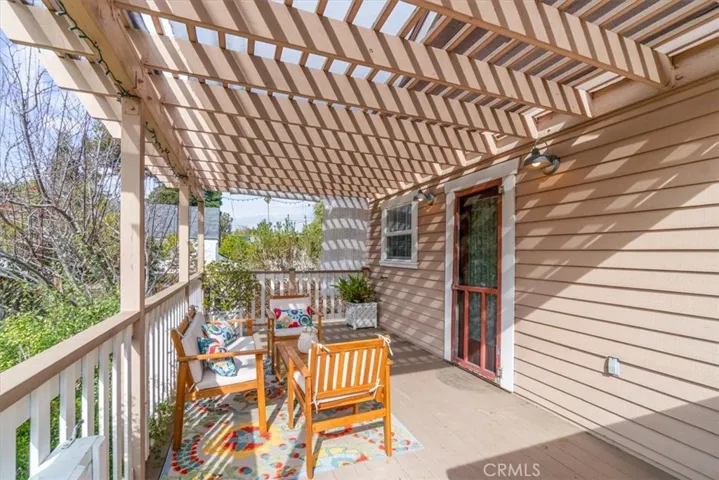 Large deck perfect for lounging, sipping wine and coffee, watching sunsets and entertaining.
