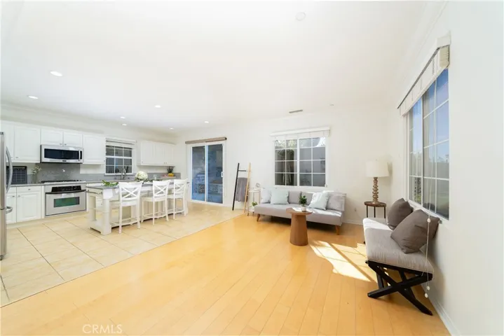 Kitchen/Livng room