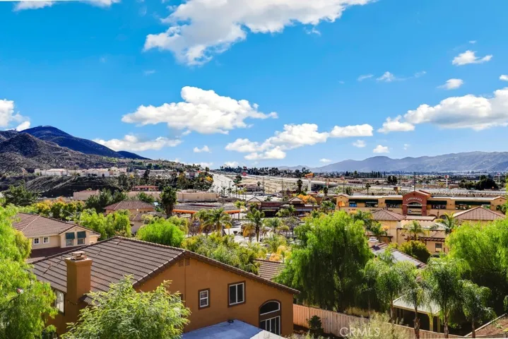 31609 Ridgecrest Drive, Lake Elsinore, California 92532