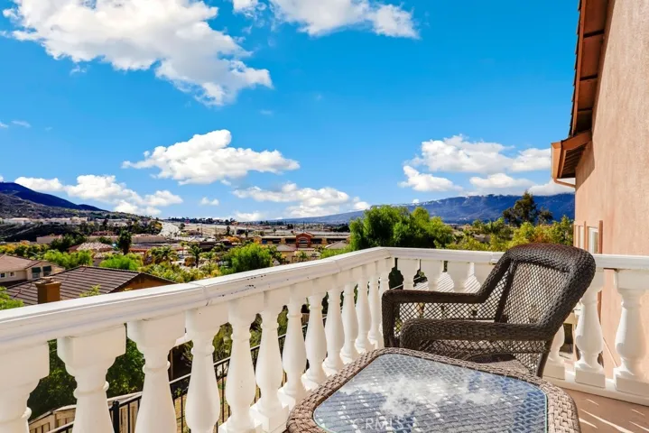 31609 Ridgecrest Drive, Lake Elsinore, California 92532