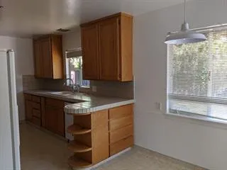 910 Parma Way, Los Altos, California 94024