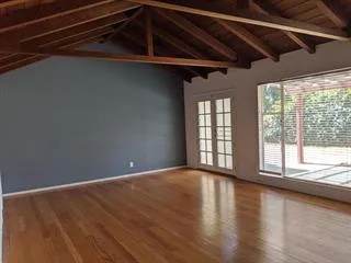 910 Parma Way, Los Altos, California 94024