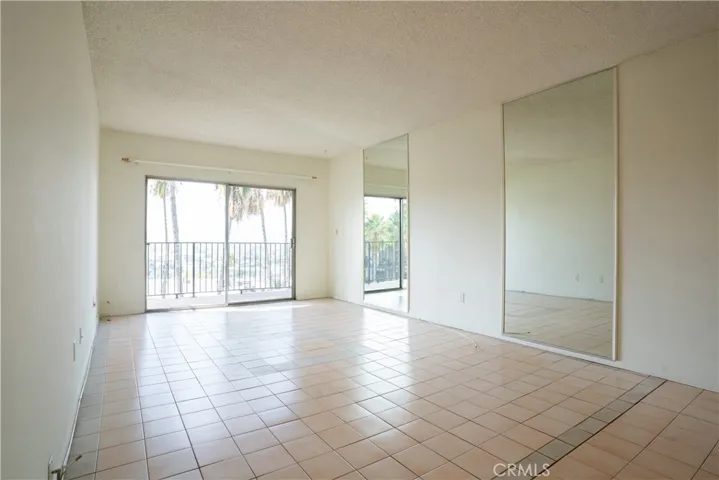 1517 E Garfield Avenue 110, Glendale, California 91205