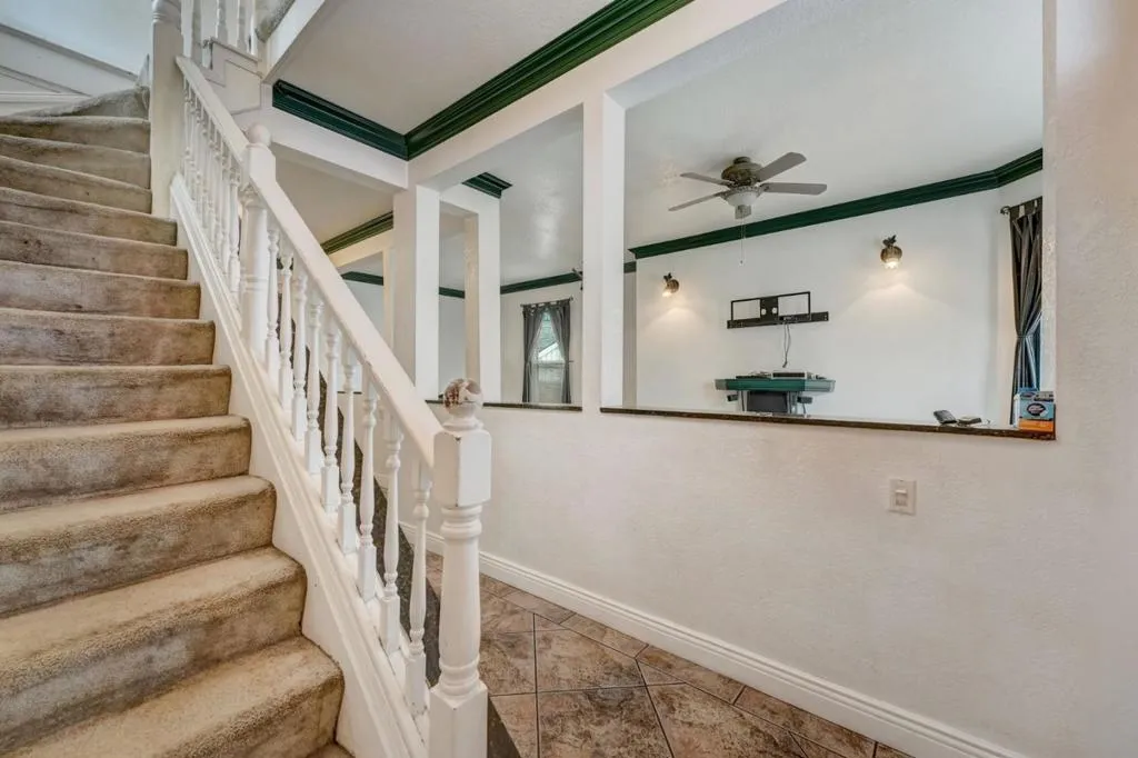 2731 E 11th Street, Oakland, California 94601 home-pic-2