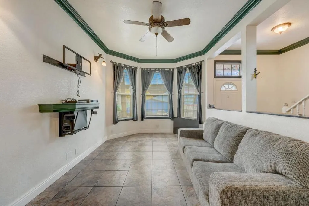 2731 E 11th Street, Oakland, California 94601 home-pic-3