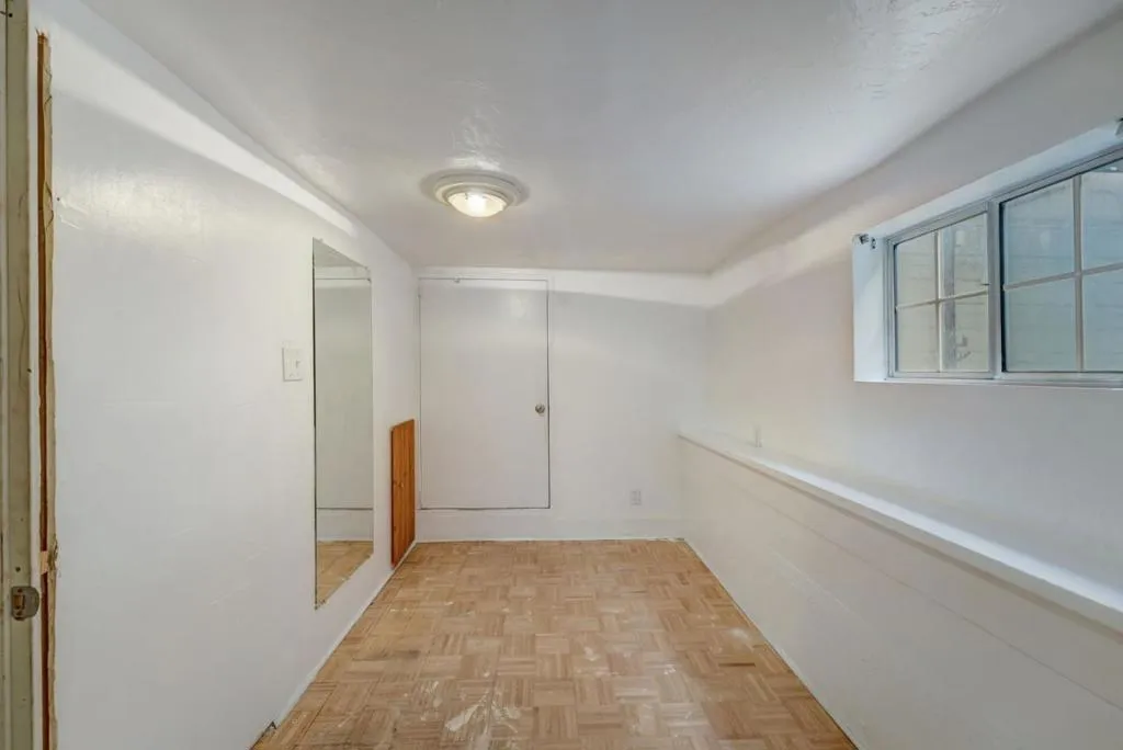 2731 E 11th Street, Oakland, California 94601 home-pic-19