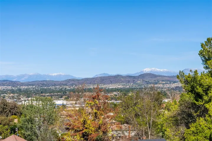 5245 E Gatewood Lane, Anaheim Hills, California 92807