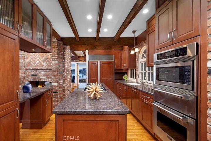 5661 E Corso Di Napoli, Long Beach, California 90803
