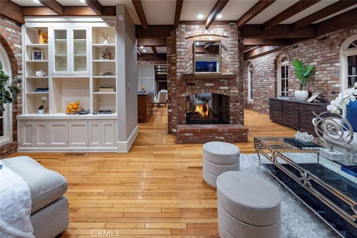 5661 E Corso Di Napoli, Long Beach, California 90803