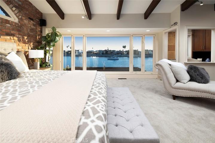 5661 E Corso Di Napoli, Long Beach, California 90803