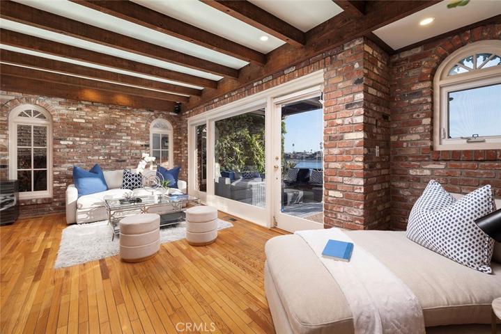 5661 E Corso Di Napoli, Long Beach, California 90803