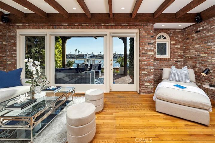 5661 E Corso Di Napoli, Long Beach, California 90803