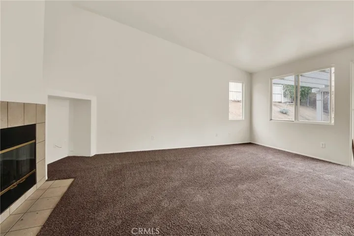 21068 Creekside Drive, Lake Elsinore, California 92532