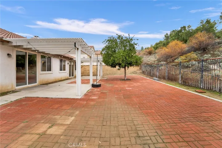 21068 Creekside Drive, Lake Elsinore, California 92532