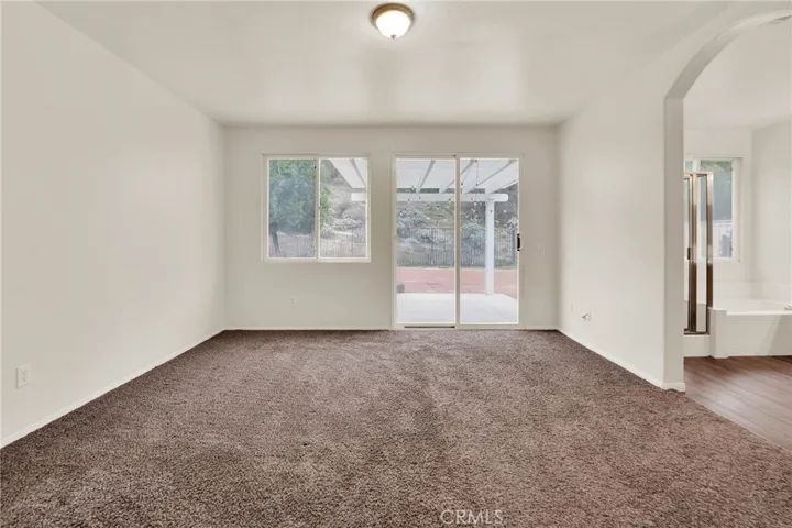 21068 Creekside Drive, Lake Elsinore, California 92532