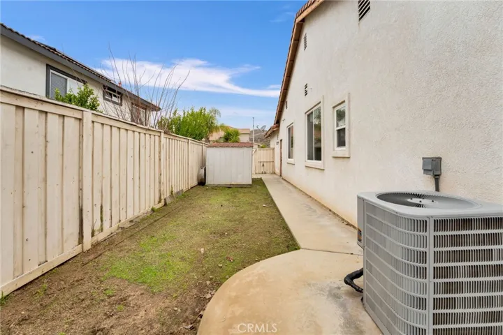 21068 Creekside Drive, Lake Elsinore, California 92532