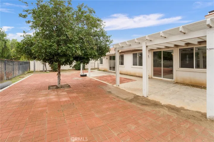21068 Creekside Drive, Lake Elsinore, California 92532