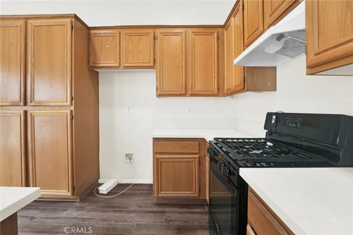 21068 Creekside Drive, Lake Elsinore, California 92532