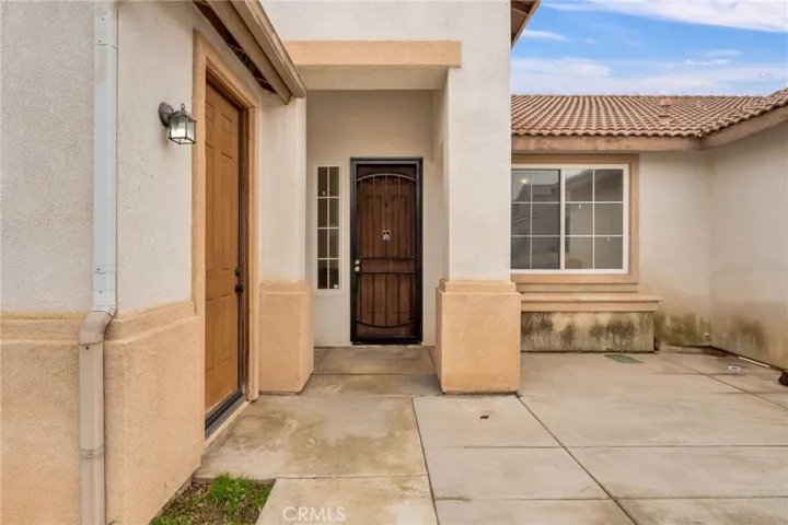21068 Creekside Drive, Lake Elsinore, California 92532