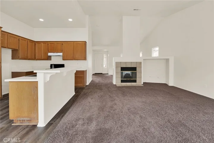 21068 Creekside Drive, Lake Elsinore, California 92532