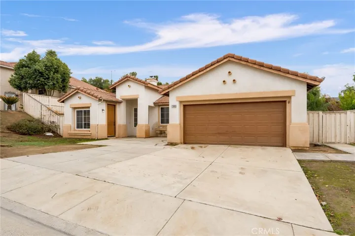 21068 Creekside Drive, Lake Elsinore, California 92532
