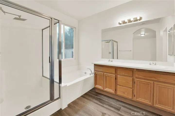 21068 Creekside Drive, Lake Elsinore, California 92532