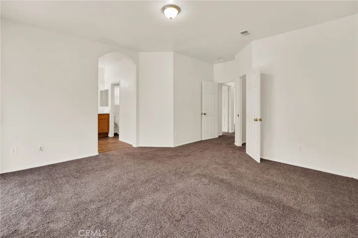 21068 Creekside Drive, Lake Elsinore, California 92532