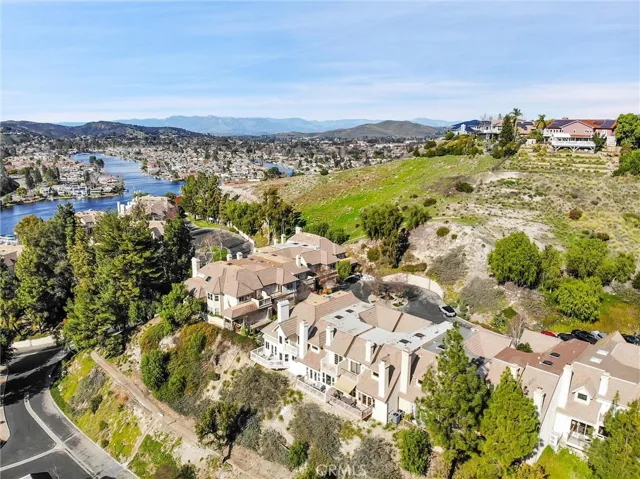 32130 Canyon Crest Court, Westlake Village, California 91361