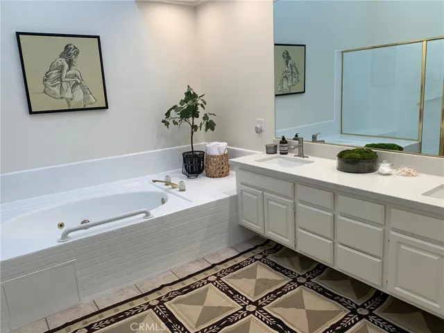 32130 Canyon Crest Court, Westlake Village, California 91361