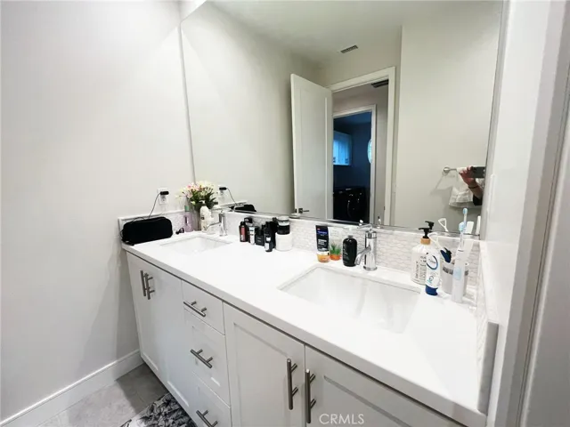 126 Lomita, Irvine, California 92618