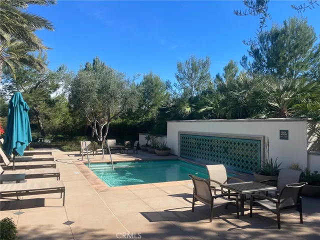 126 Lomita, Irvine, California 92618