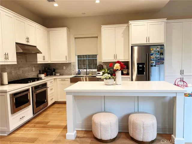 126 Lomita, Irvine, California 92618