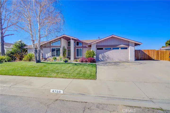 4709 Tiffany Park Circle, Santa Maria, California 93455