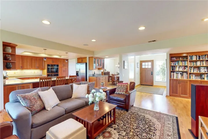 4709 Tiffany Park Circle, Santa Maria, California 93455