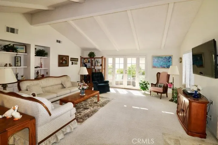 2621 Park Lake 197, Santa Ana, California 92705