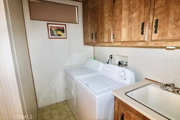 2621 Park Lake 197, Santa Ana, California 92705