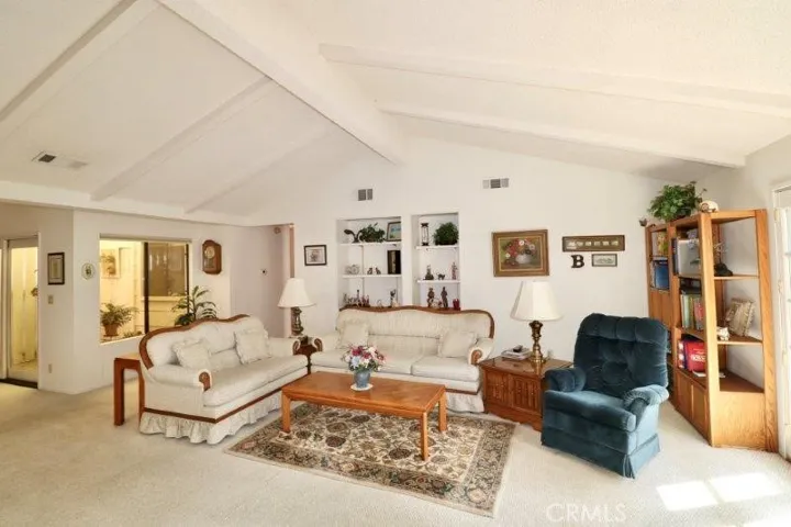 2621 Park Lake 197, Santa Ana, California 92705